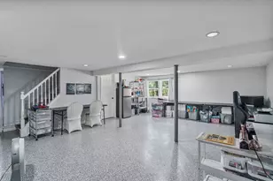 281 Newton Rd, Springfield, MA 01118 - Photo 36