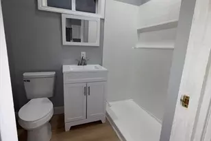 29 Burtt St, Lowell, MA 01851 - Photo 10