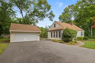 105 Patterson St, Attleboro, MA 02703 - Photo 2