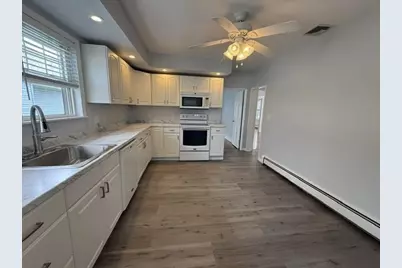 91 Second St #2, Medford, MA 02155 - Photo 2