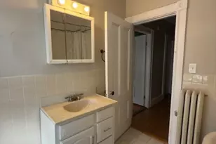 137 Lynde St, Melrose, MA 02176 - Photo 12