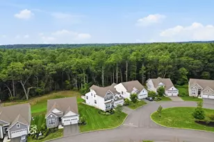 112 Glen Ellen Blvd, Millis, MA 02054 - Photo 4