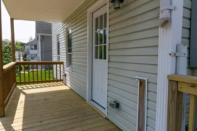 10 Fifth Ave #3, Webster, MA 01570 - Photo 2