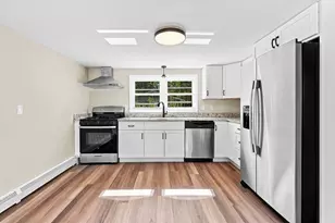 97 Plymouth Ave, Wareham, MA 02538 - Photo 10