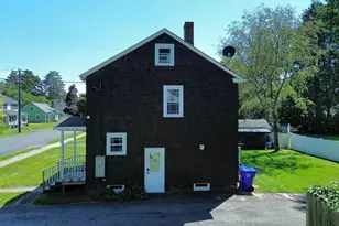 408 Davis St, Greenfield, MA 01301 - Photo 6