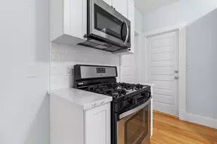 15 Romsey St, Boston, MA 02125 - Photo 12