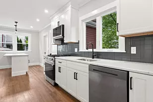 4 Pondview Ave, Boston, MA 02130 - Photo 2