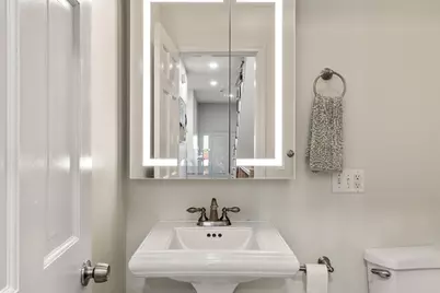 14 Belmont St #A, Somerville, MA 02143 - Photo 6