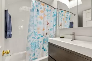 14 Belmont St, Somerville, MA 02143 - Photo 16