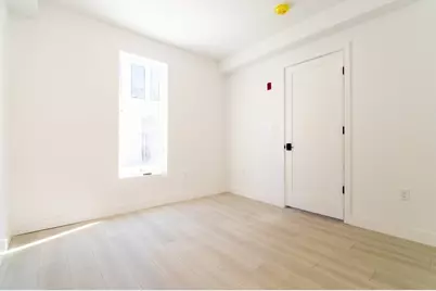 150 Williams #4, Chelsea, MA 02150 - Photo 4
