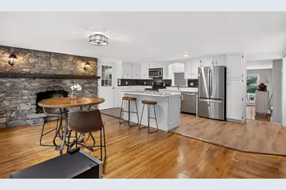 14 Veeder Dr, Falmouth, MA 02536 - Photo 6