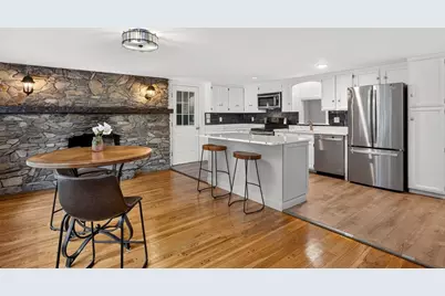 14 Veeder Dr, Falmouth, MA 02536 - Photo 4