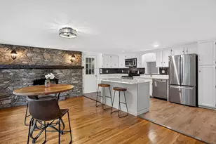 14 Veeder Dr, Falmouth, MA 02536 - Photo 4