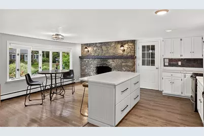 14 Veeder Dr, Falmouth, MA 02536 - Photo 8