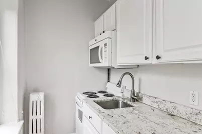 47 S Russell St #4, Boston, MA 02114 - Photo 12