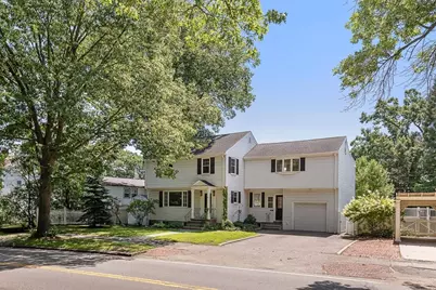 70 South Border Road, Medford, MA 02155 - Photo 2