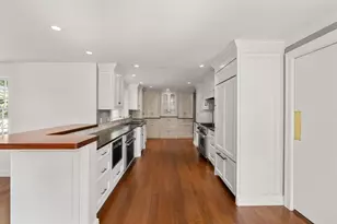 17 Montrose St, Newton, MA 02458 - Photo 8