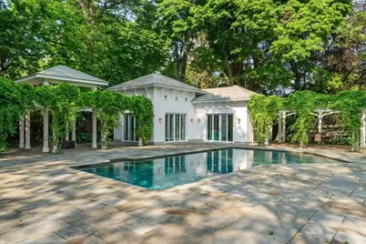 17 Montrose St, Newton, MA 02458 - Photo 16