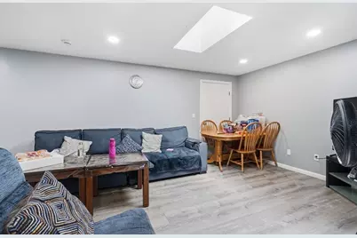 1036 Chicopee St, Chicopee, MA 01013 - Photo 12