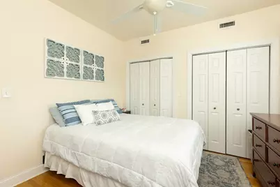 9 P St #1, Boston, MA 02127 - Photo 6