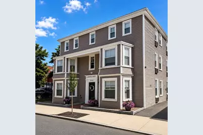 11 Charter St, Newburyport, MA 01950 - Photo 2