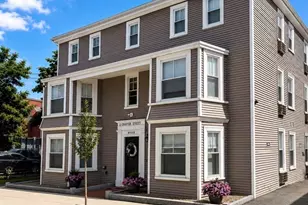 11 Charter St, Newburyport, MA 01950 - Photo 2