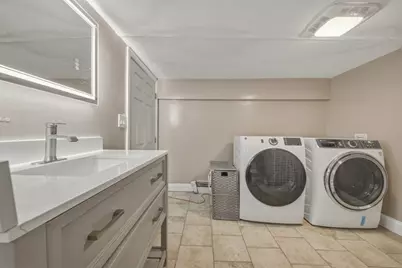 280 Ettrick St, Brockton, MA 02301 - Photo 30