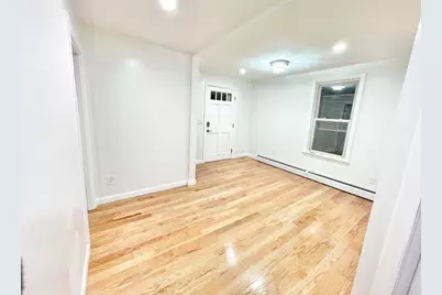 22 Clinton St #1, Mansfield, MA 02048 - Photo 2