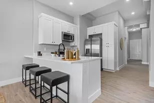 390 Meridian St, Boston, MA 02128 - Photo 8