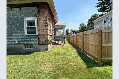 50 Cleveland St, Greenfield, MA 01301 - Photo 4