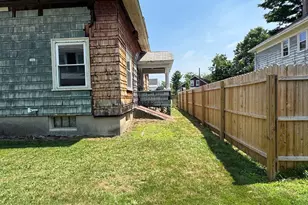 50 Cleveland St, Greenfield, MA 01301 - Photo 4