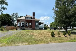 50 Cleveland St, Greenfield, MA 01301 - Photo 6