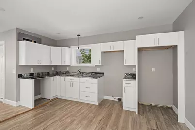 85 Middle St, Fairhaven, MA 02719 - Photo 2