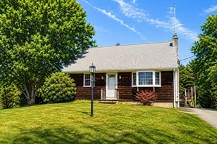 7 Marina Dr, Mattapoisett, MA 02739 - Photo 2