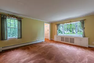 289 Morgan St, South Hadley, MA 01075 - Photo 6