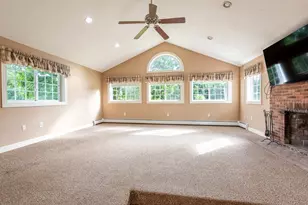 289 Morgan St, South Hadley, MA 01075 - Photo 12