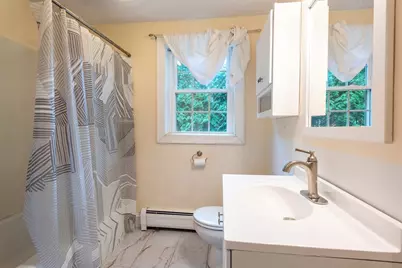 289 Morgan St, South Hadley, MA 01075 - Photo 18