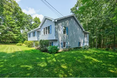 23 Sherwood Dr, Spencer, MA 01562 - Photo 2