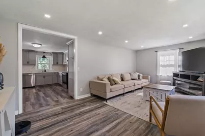 6 Elaine St, Webster, MA 01570 - Photo 14