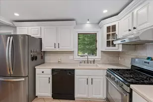 40 Bradford, Tewksbury, MA 01876 - Photo 16