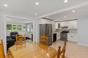 40 Bradford, Tewksbury, MA 01876 - Photo 14