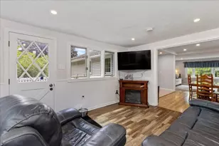 40 Bradford, Tewksbury, MA 01876 - Photo 20