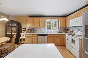 48 Arthur Dr, Northbridge, MA 01588 - Photo 10