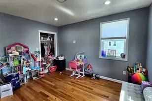 530 Mountain Ave, Revere, MA 02151 - Photo 8