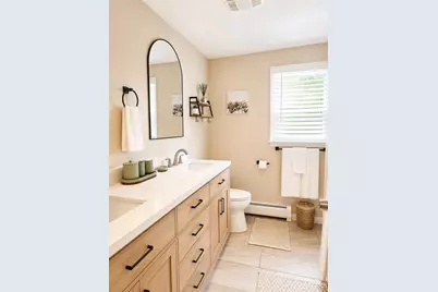 1096 Long Pond Rd #B, Plymouth, MA 02360 - Photo 16