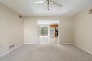 52 Birdie Ln, Tewksbury, MA 01876 - Photo 2