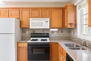 52 Birdie Ln, Tewksbury, MA 01876 - Photo 6