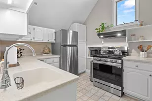 54 Bromfield St, Newburyport, MA 01950 - Photo 12