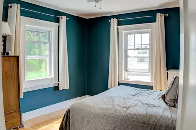 656 W Roxbury Pkwy, Boston, MA 02131 - Photo 18