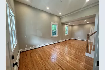 54 Hebron Ave #Left, Attleboro, MA 02703 - Photo 4